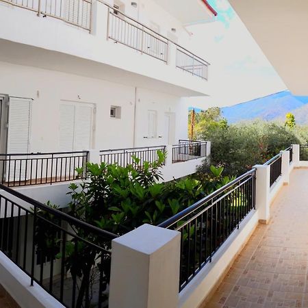 Ενοικιαζόμενα Δωμάτια Γεωργία Σταμούλου Rovies Dış mekan fotoğraf