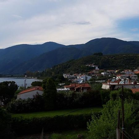 Ενοικιαζόμενα Δωμάτια Γεωργία Σταμούλου Rovies Dış mekan fotoğraf