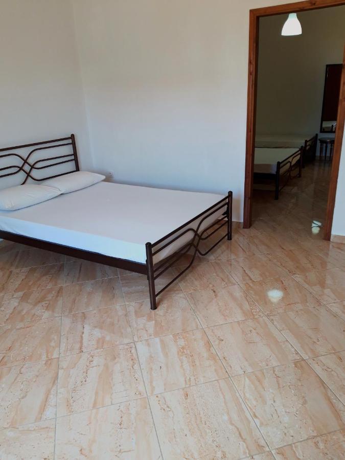 Ενοικιαζόμενα Δωμάτια Γεωργία Σταμούλου Rovies Dış mekan fotoğraf